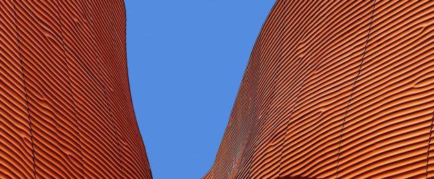 Romada Tron House Design