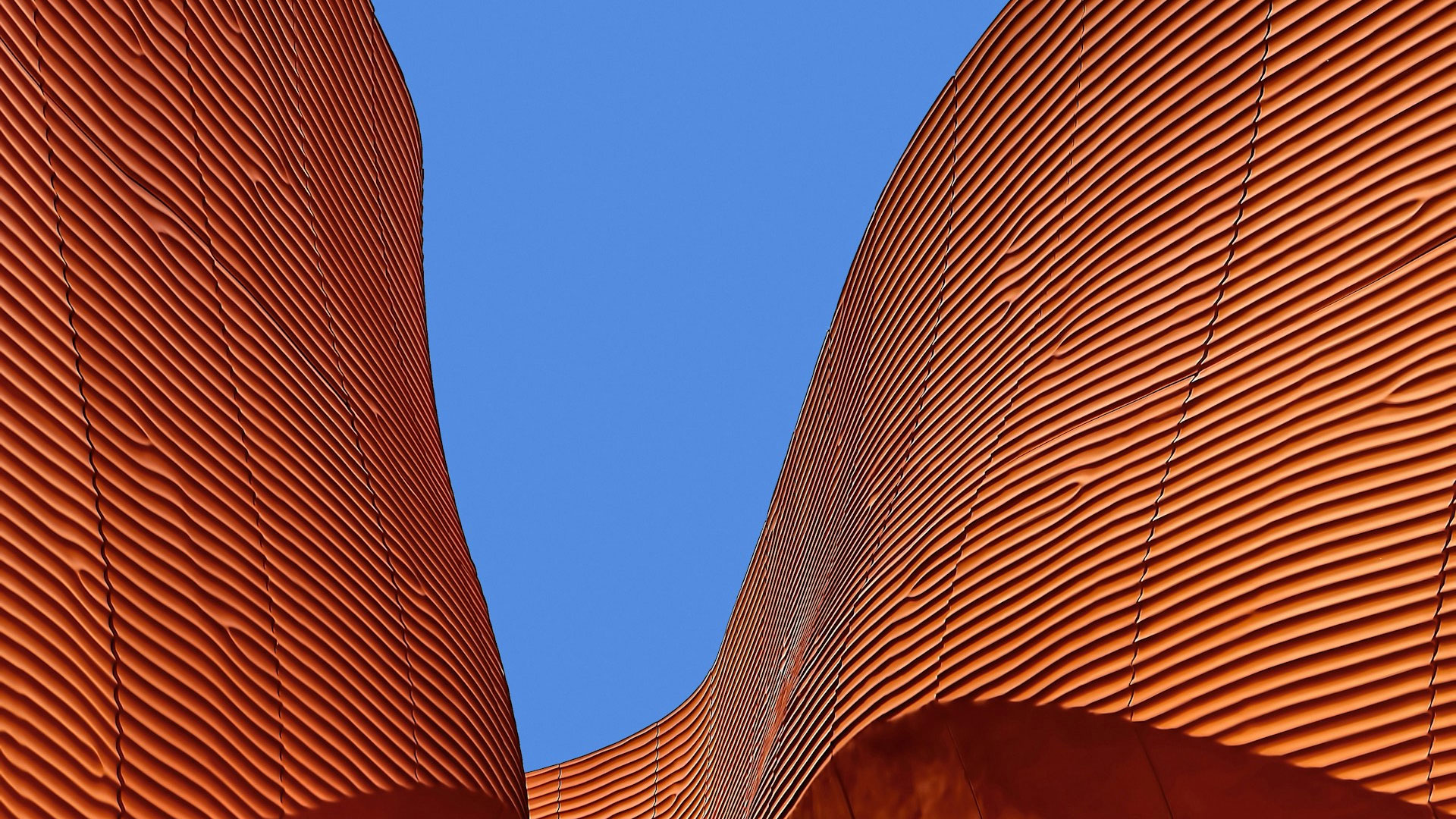 Romada Tron House Design